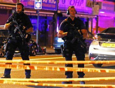 Επίθεση αντιποίνων από χριστιανό στο Λονδίνο: Φορτηγάκι κτύπησε ισλαμιστές - 1 νεκρός (φωτό, βίντεο)